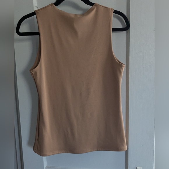 Express Body Contour High Compression Crew Neck Tank M Pecan - Picture 3 of 3
